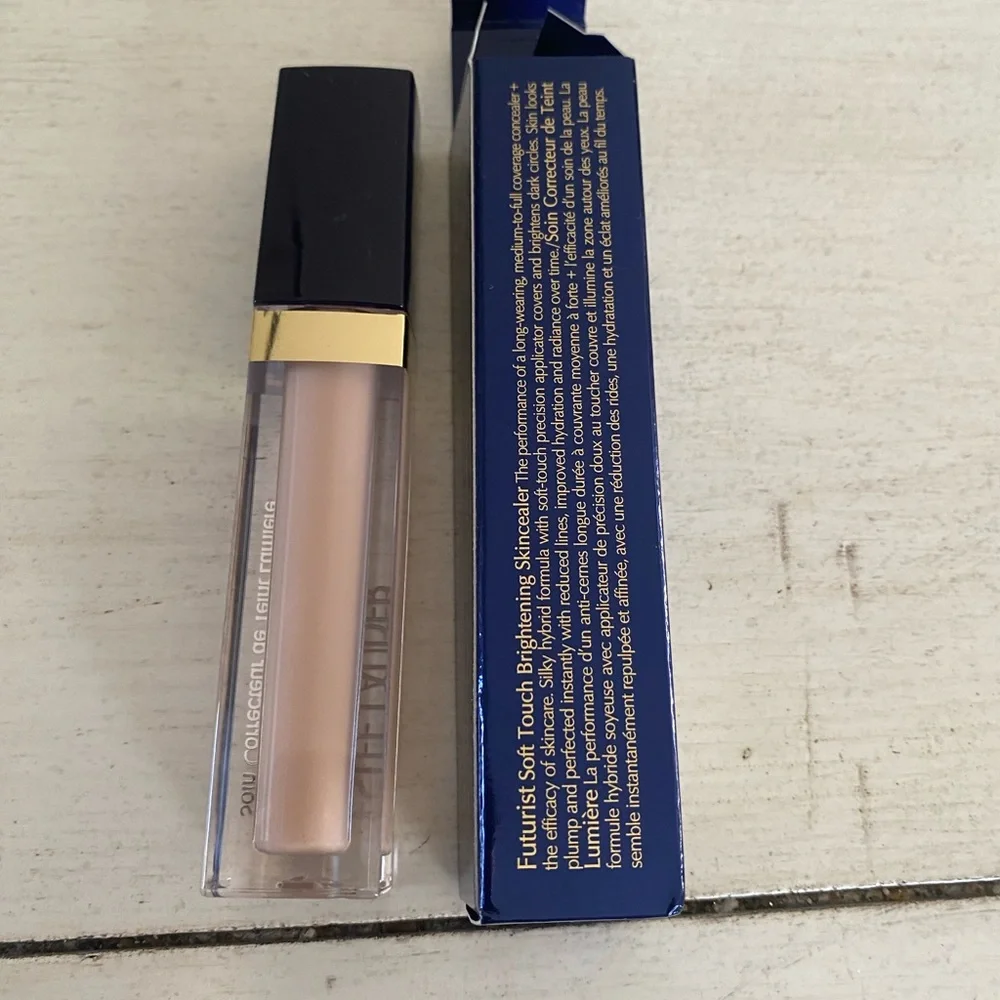 Estee Lauder Futurist Soft Touch Concealer - Cream
